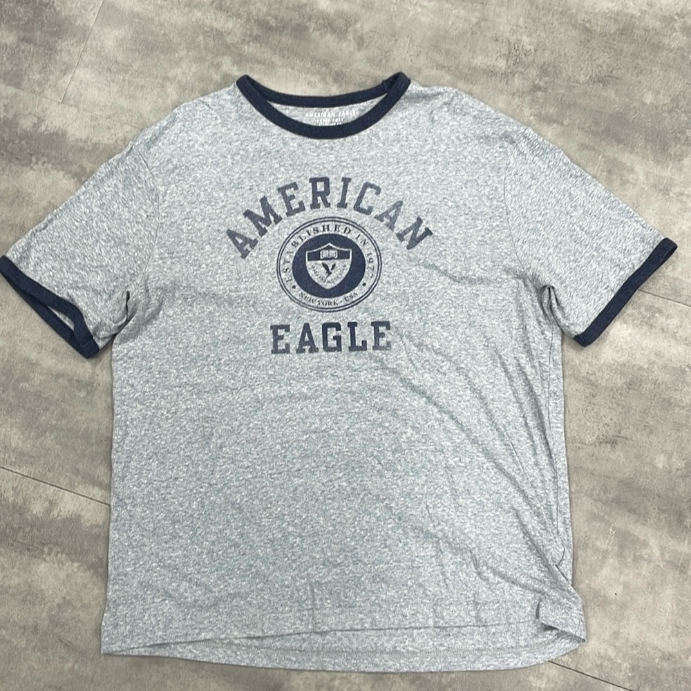 Large American Eagle men’s T-shirt